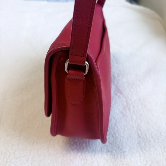 DNB - Picture 6 of 16